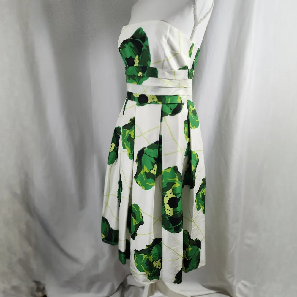 Kay Unger Green and White Strapless Dress - Picture 2 of 15